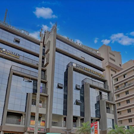 אחמדאבאד Hotel Lee Platinum מראה חיצוני תמונה