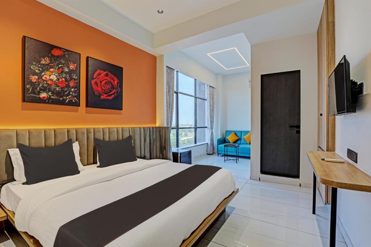 אחמדאבאד Hotel Lee Platinum מראה חיצוני תמונה