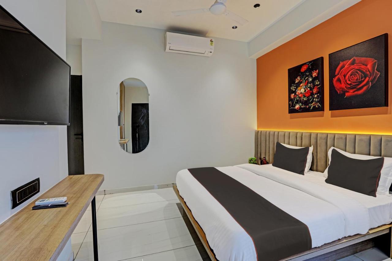 אחמדאבאד Hotel Lee Platinum מראה חיצוני תמונה