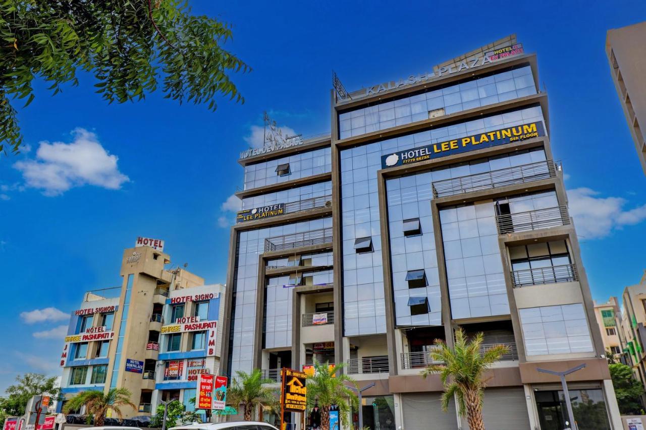 אחמדאבאד Hotel Lee Platinum מראה חיצוני תמונה