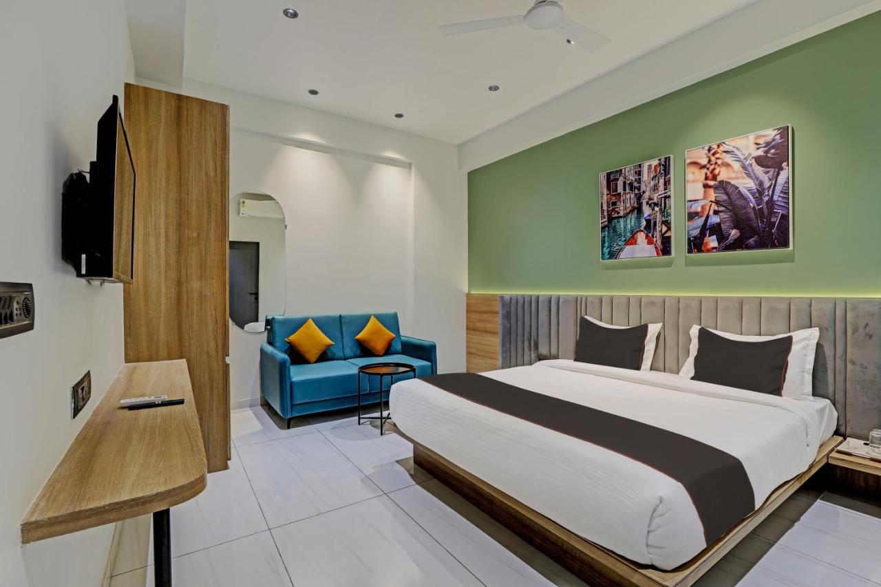 אחמדאבאד Hotel Lee Platinum מראה חיצוני תמונה